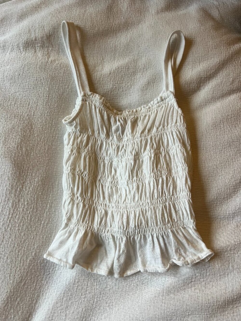 Universal Threads White Ruffle Sleeveless Tank Top, Size Medium